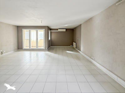 Appartement - 81 m² - 4 pièces