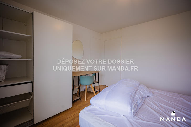 Chambre - 14 m² - 4 pièces