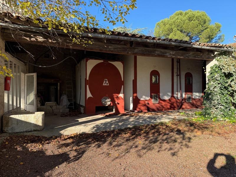 Maison - 250 m² - 10 pièces