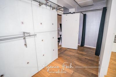 Local commercial - 74 m² - 2 pièces