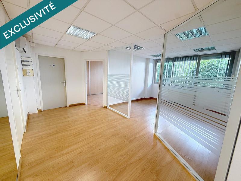 Bureau - 134 m² - 6 pièces