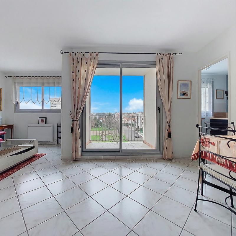 Appartement - 98 m² - 5 pièces