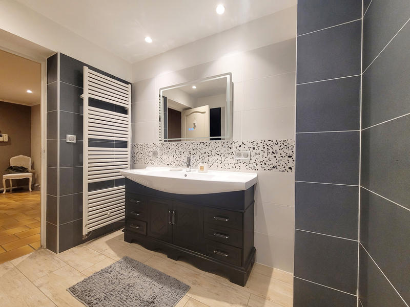 Maison - 153 m² - 6 pièces