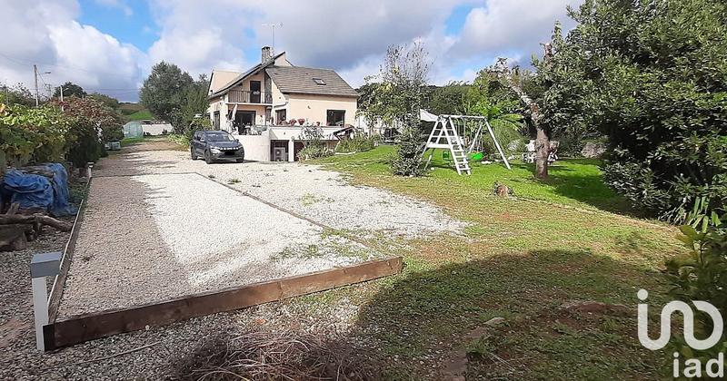 Maison - 208 m² - 8 pièces