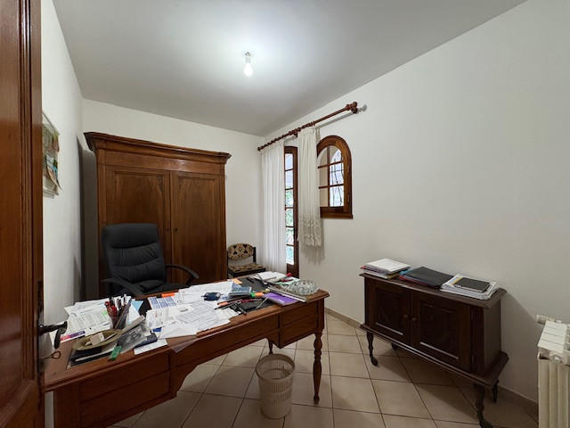 Propriété - 169 m² - 7 pièces