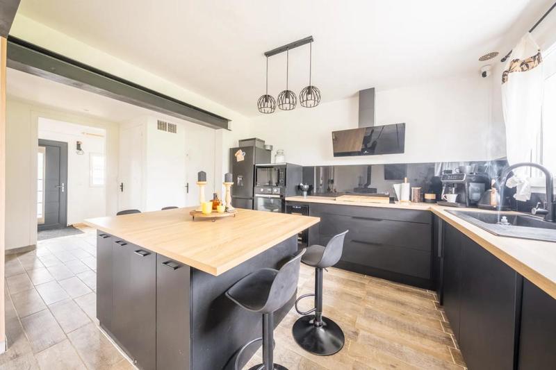 Maison - 81 m² - 4 pièces