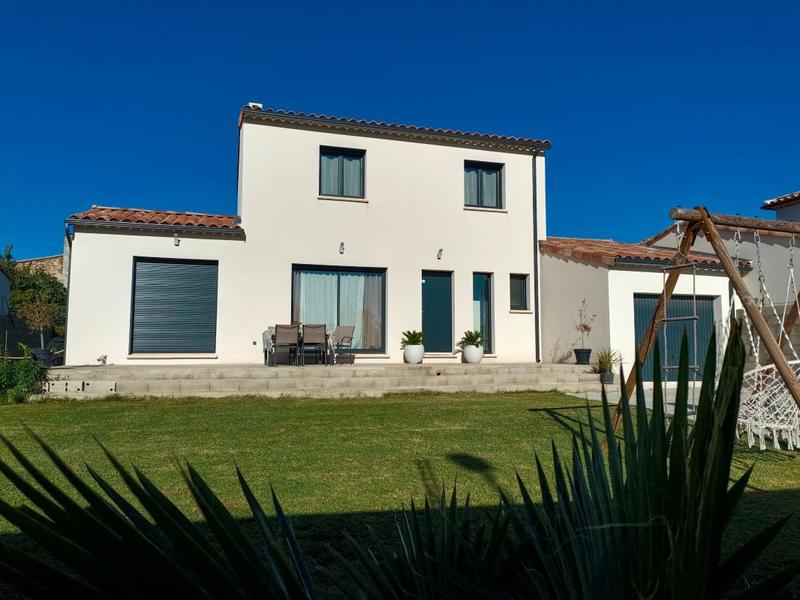 Villa - 104 m² - 4 pièces