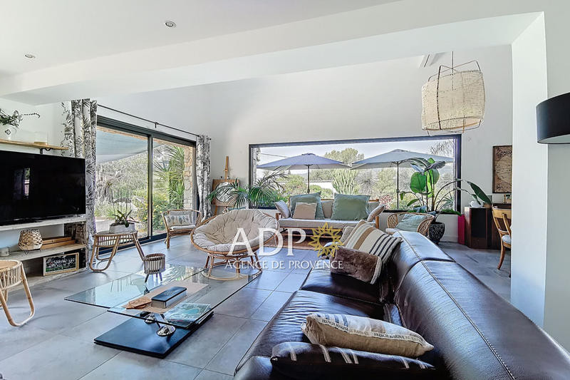 Maison contemporaine - 170 m² - 7 pièces