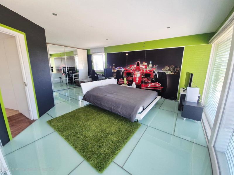 Maison - 229 m² - 6 pièces