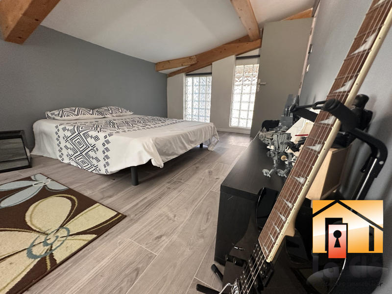 Maison ancienne - 286 m² - 8 pièces