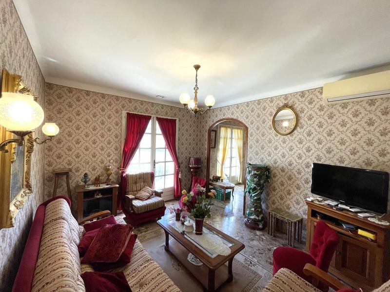 Maison - 185 m² - 7 pièces