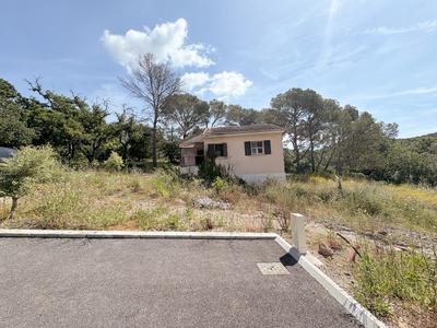 Terrain - 611 m²