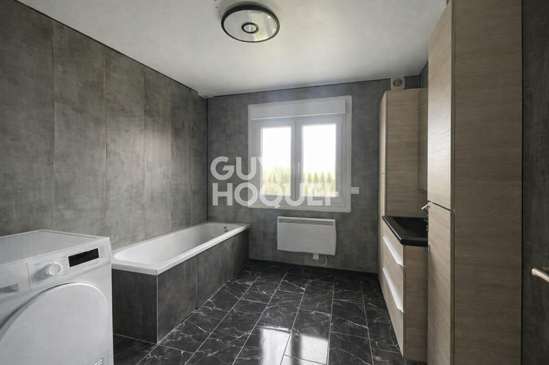 Maison - 98 m² - 6 pièces