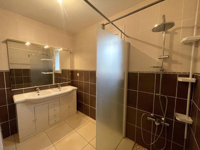 Maison - 99 m² - 4 pièces