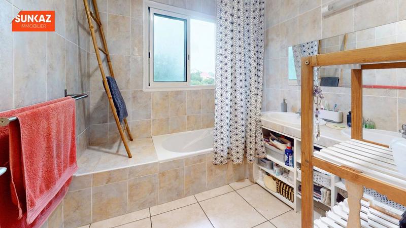 Maison - 82 m² - 3 pièces