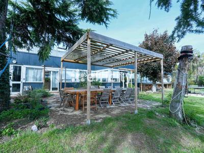 Demeure - 380 m² - 6 pièces