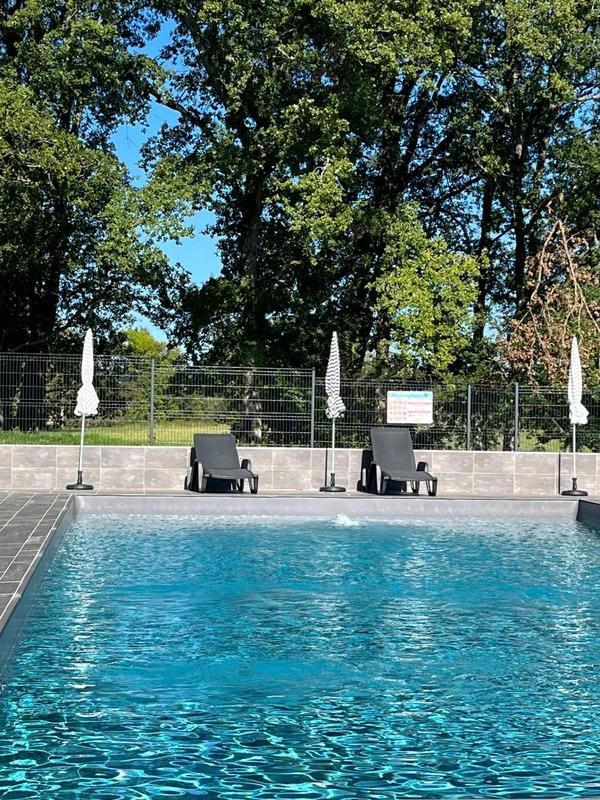 Château - 2 000 m² - 38 pièces