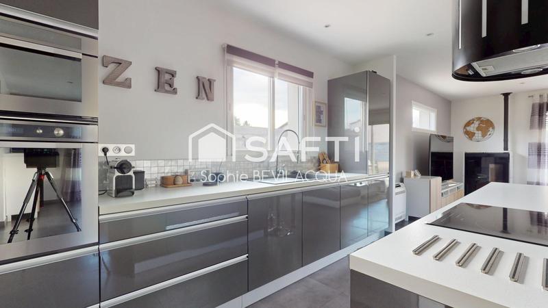 Maison - 145 m² - 5 pièces