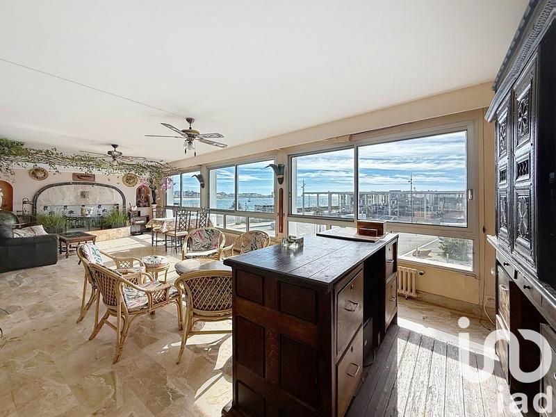 Appartement - 197 m² - 6 pièces