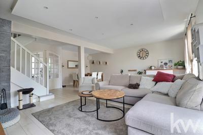 Maison - 145 m² - 7 pièces