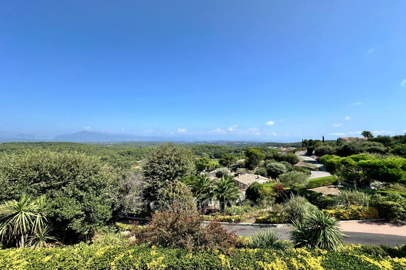 Maison - 280 m² - 8 pièces