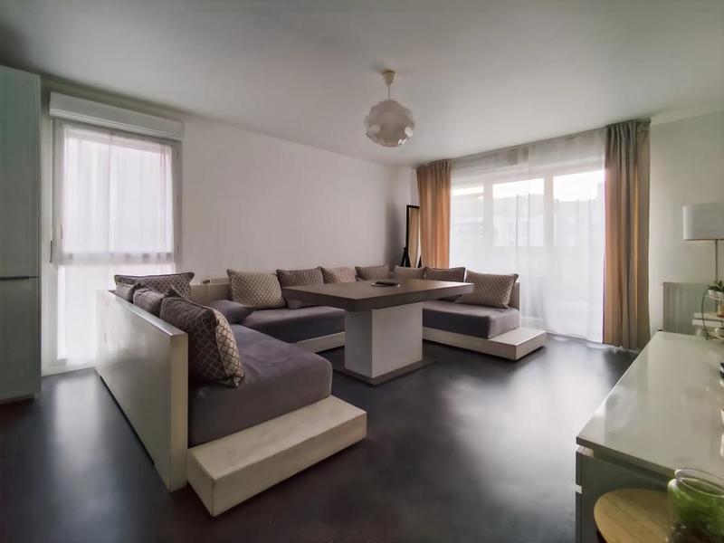 Appartement - 80 m² - 4 pièces