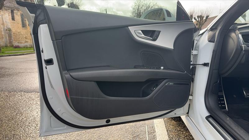 Audi A7 Sportback I 3.0 Tdi 272 Quattro s-Tronic 7 s line - Entretien constructeur Toit ouvrant