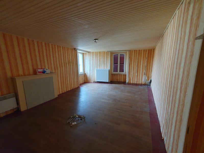 Maison - 150 m² - 8 pièces