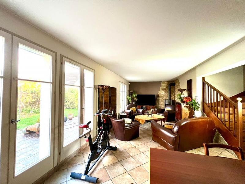 Maison - 145 m² - 6 pièces