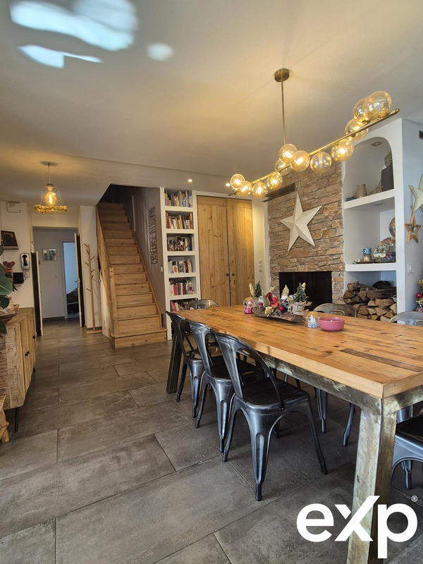 Villa - 208 m² - 11 pièces