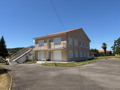 Appartement - 113 m² - 4 pièces