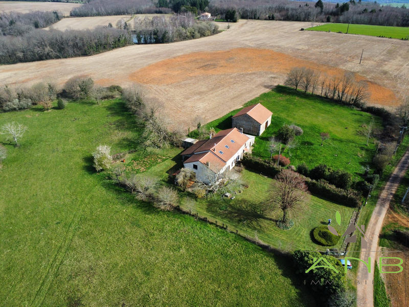 Maison - 265 m² - 7 pièces