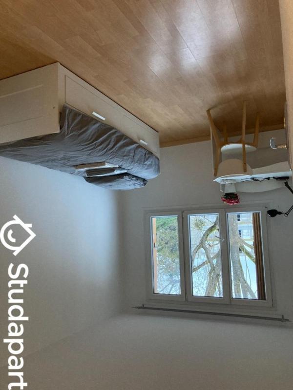 Chambre - 11 m² - 1 pièce