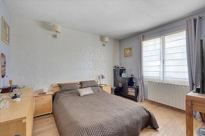 Maison - 215 m² - 5 pièces