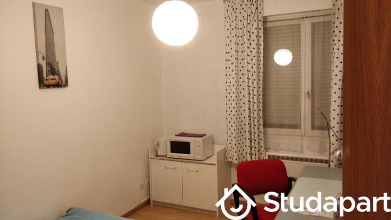 Chambre - 12 m² - 1 pièce