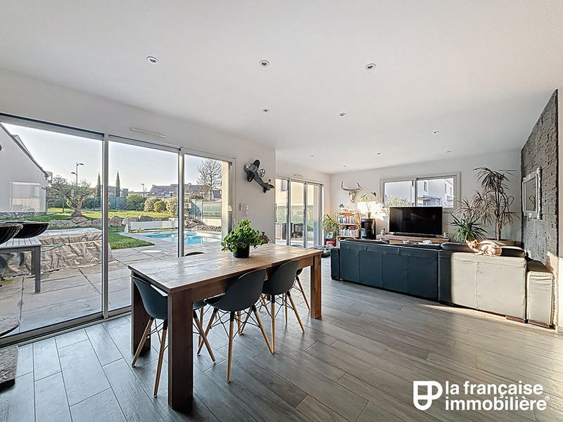 Maison - 144 m² - 5 pièces