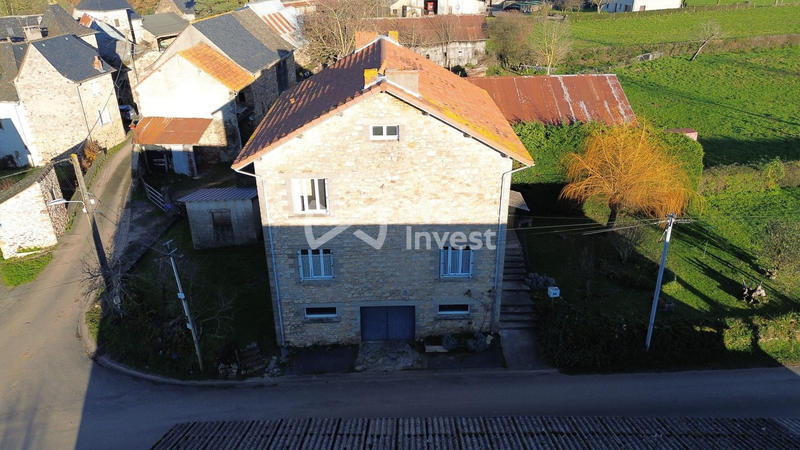 Maison traditionnelle - 148 m² - 8 pièces