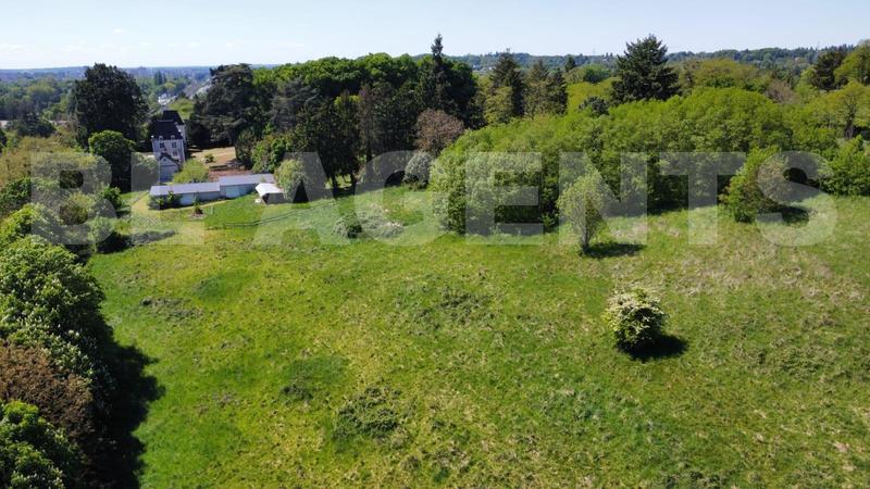 Château - 400 m² - 14 pièces