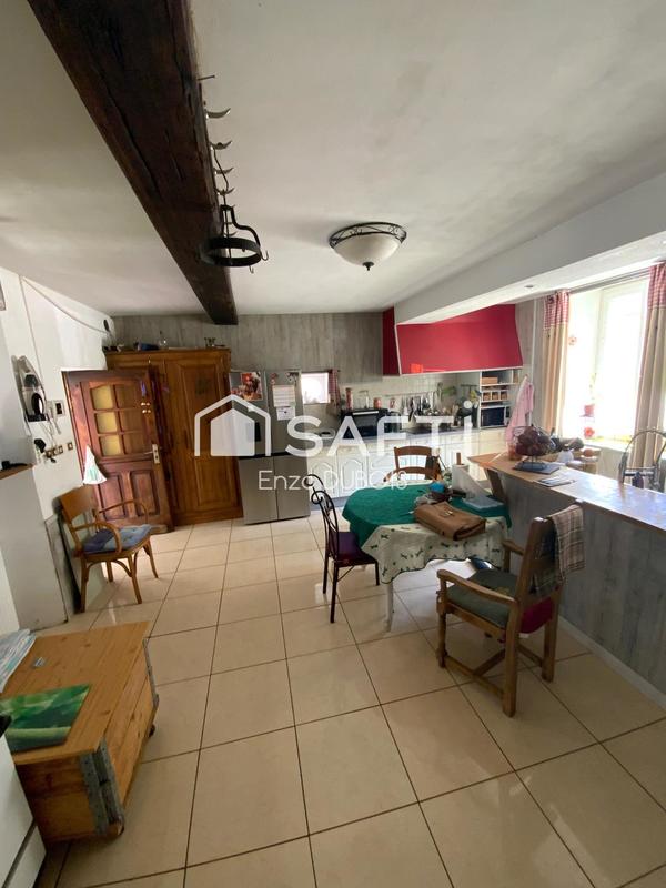 Maison - 182 m² - 10 pièces