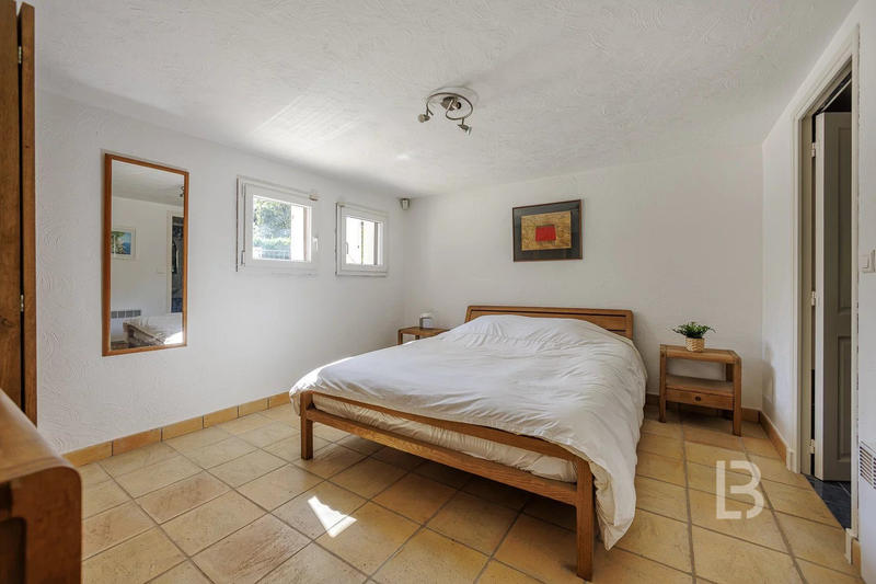 Villa - 196 m² - 6 pièces