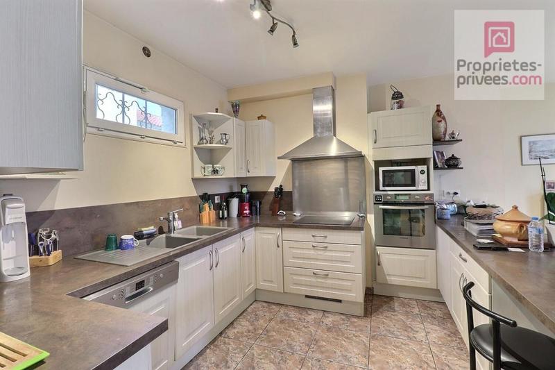 Maison - 171 m² - 6 pièces