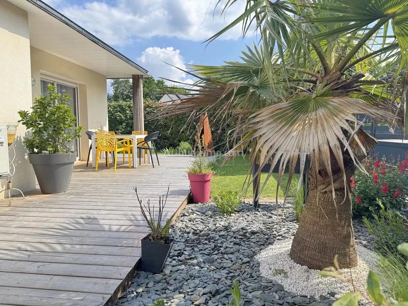 Maison - 95 m² - 5 pièces