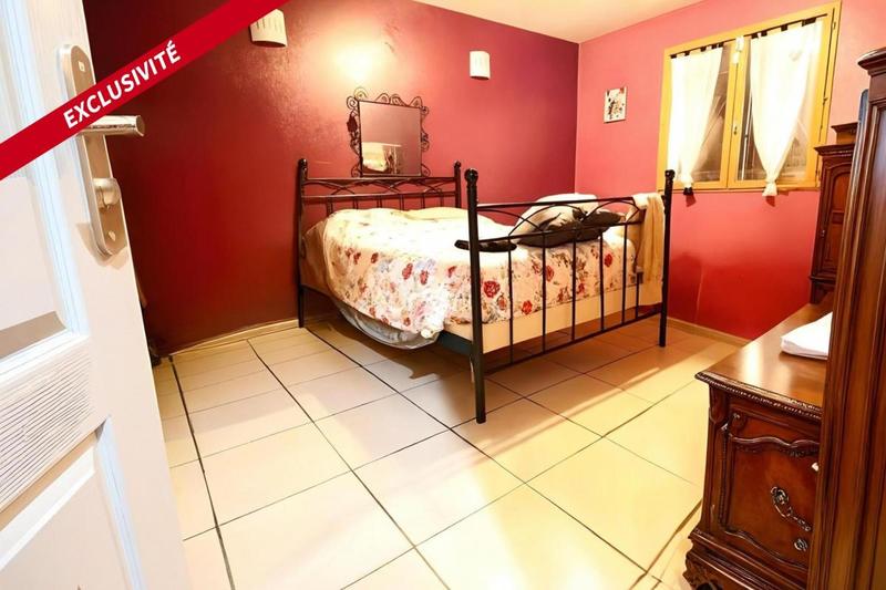 Maison traditionnelle - 179 m² - 8 pièces