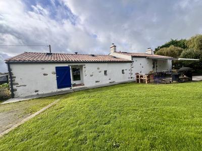 Maison - 156 m² - 7 pièces