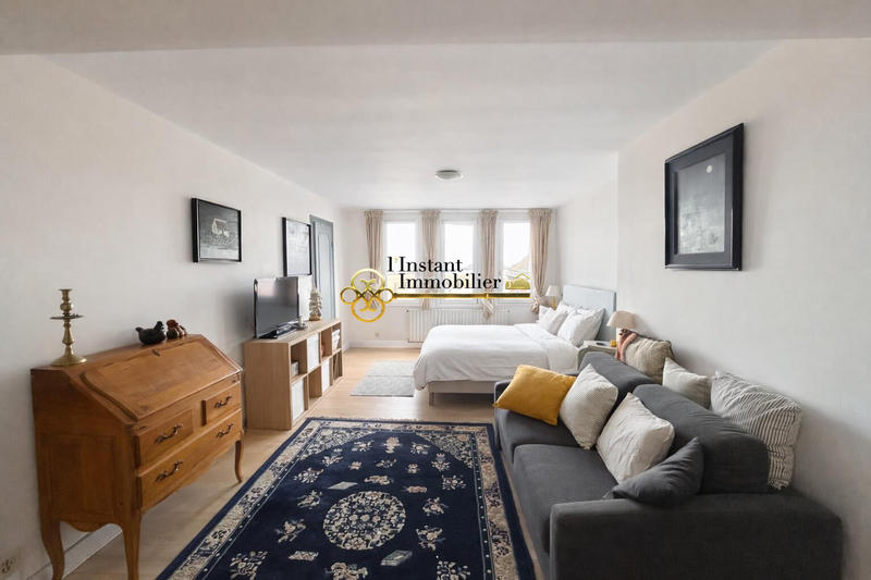 Demeure - 194 m² - 7 pièces