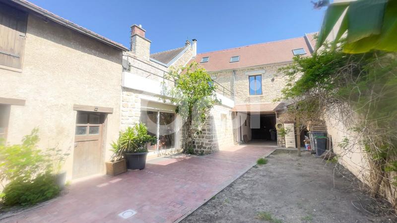 Maison - 110 m² - 5 pièces