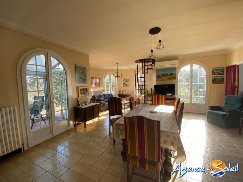 Maison - 170 m² - 5 pièces