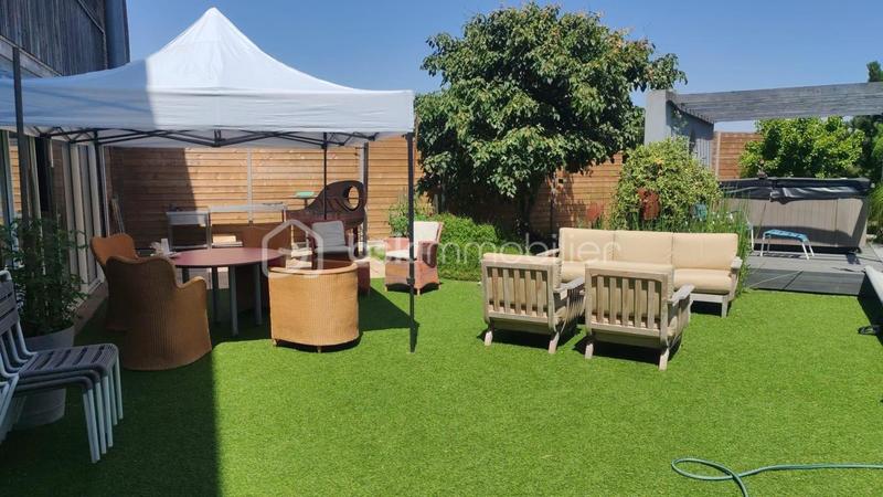 Bureau - 820 m² - 12 pièces