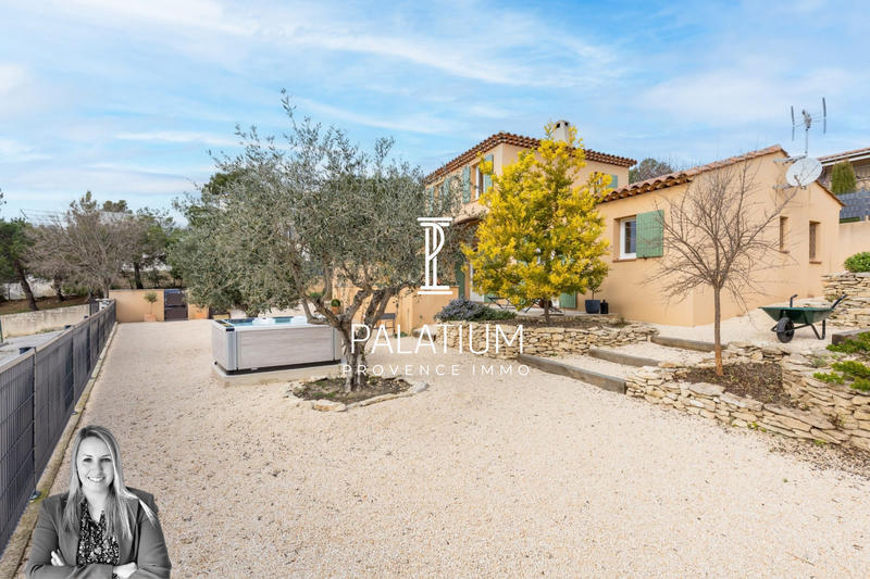 Villa - 110 m² - 5 pièces
