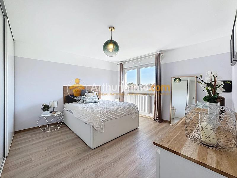 Appartement - 81 m² - 4 pièces